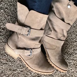 Suede boots/booties